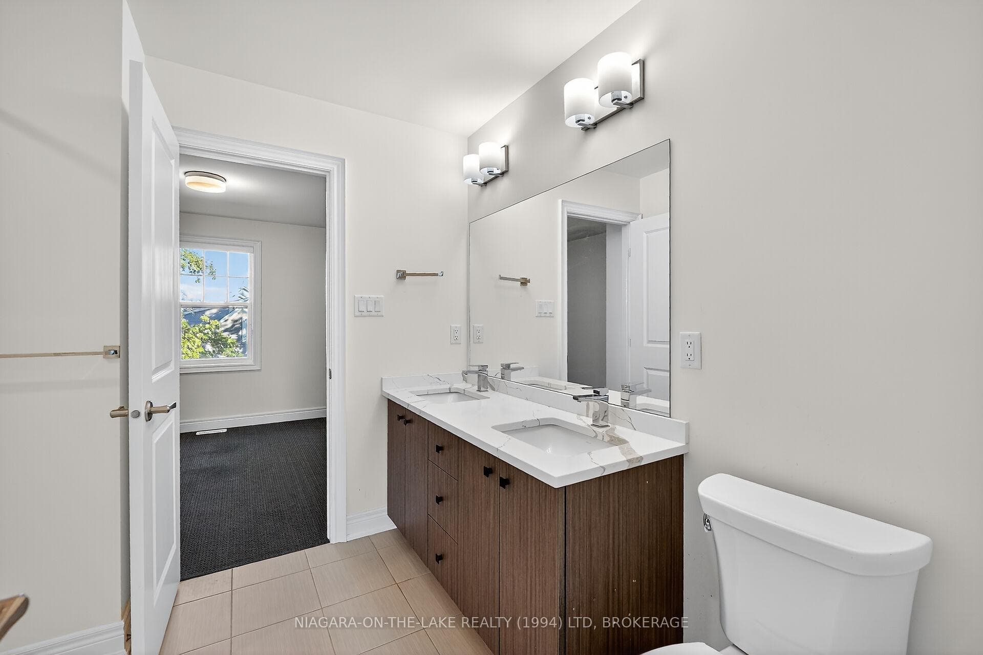 4 Paradise Grove photo 19