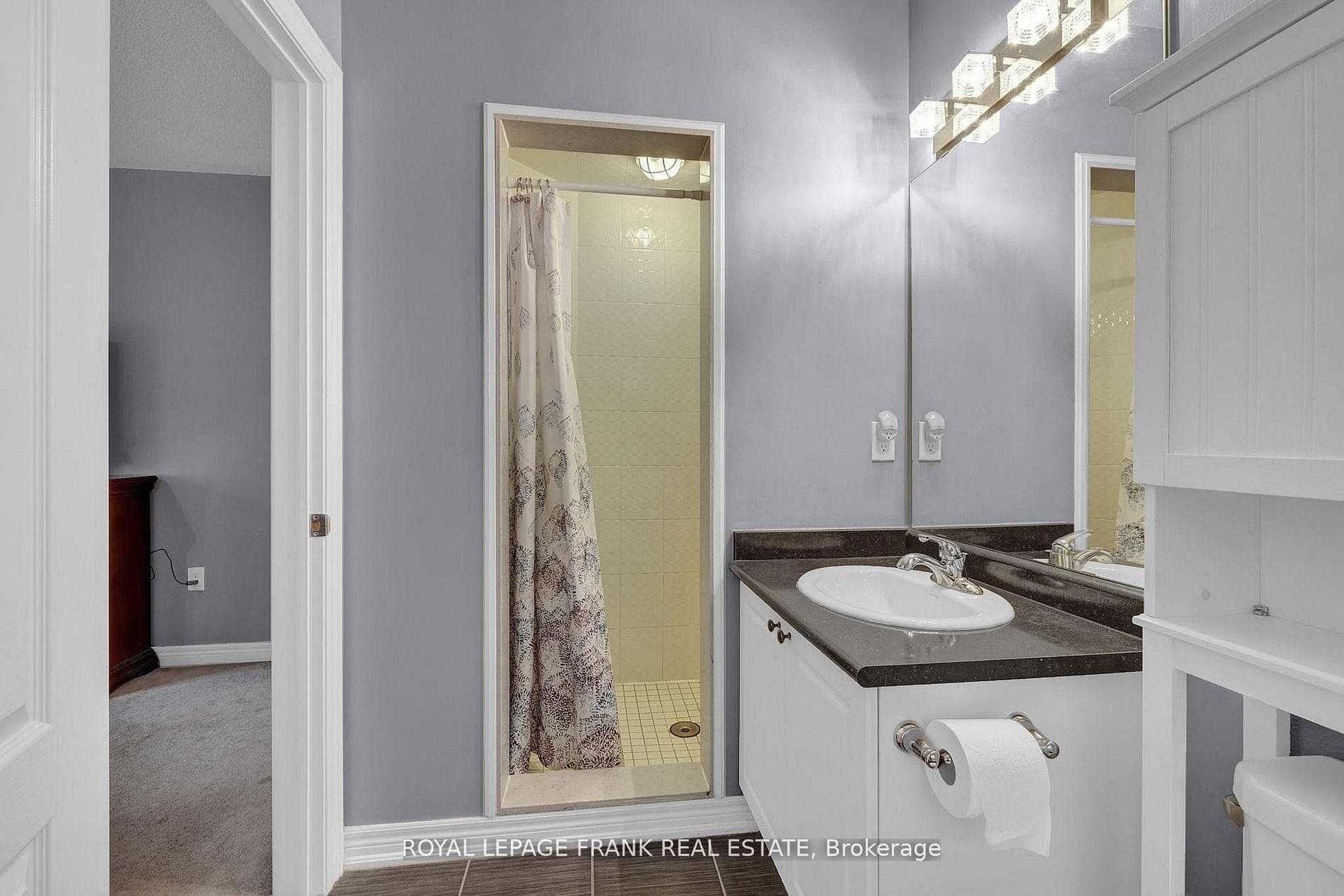 100 White Drive photo 13