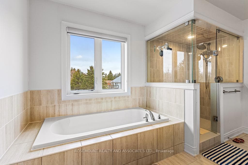 107 Werry Avenue photo 28