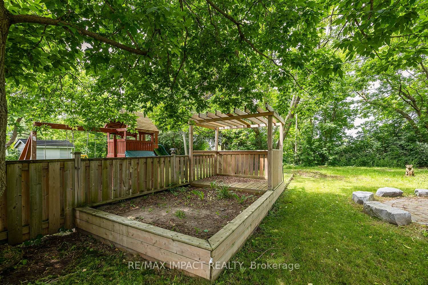 62 Needham Street photo 27