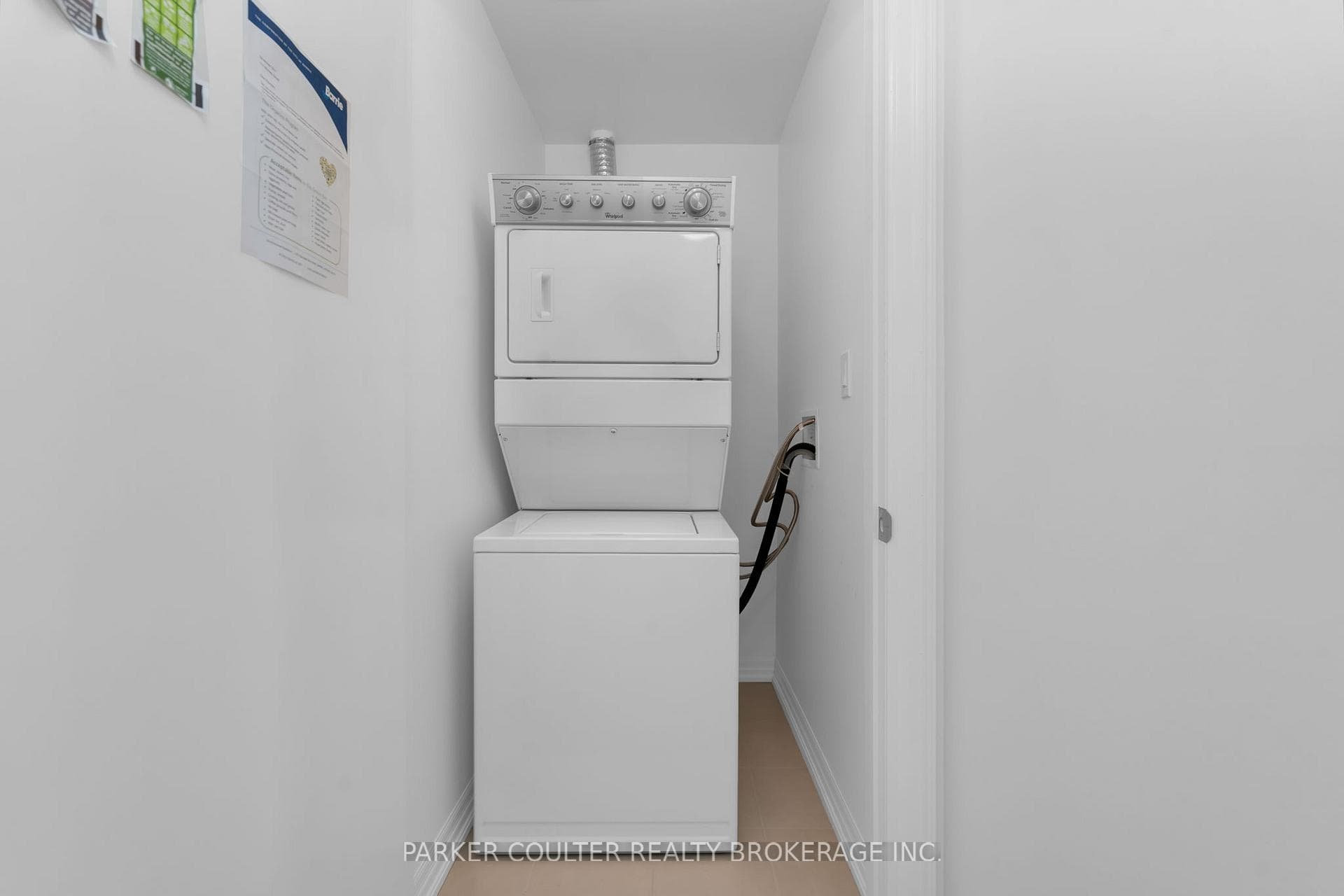 111 Worsley Street Unit 709 photo 15