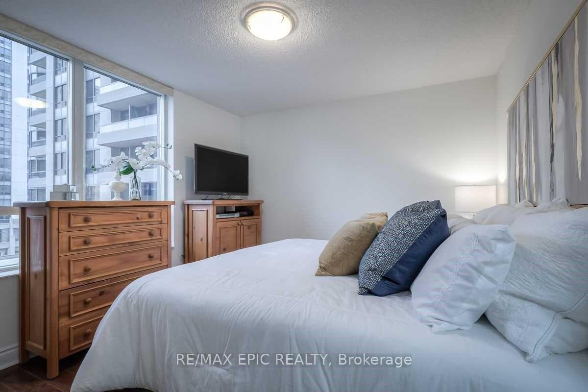 15 Northtown Way Unit 628 photo 8