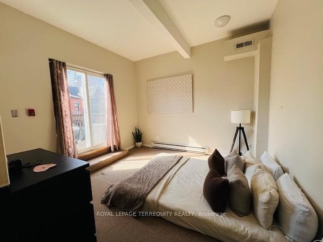 219 Beverley Street photo 8