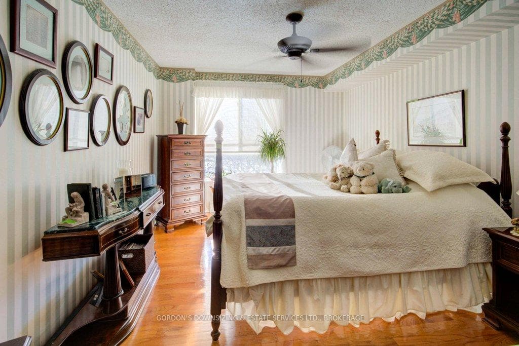 115 Barrett Court Unit 606 photo 12