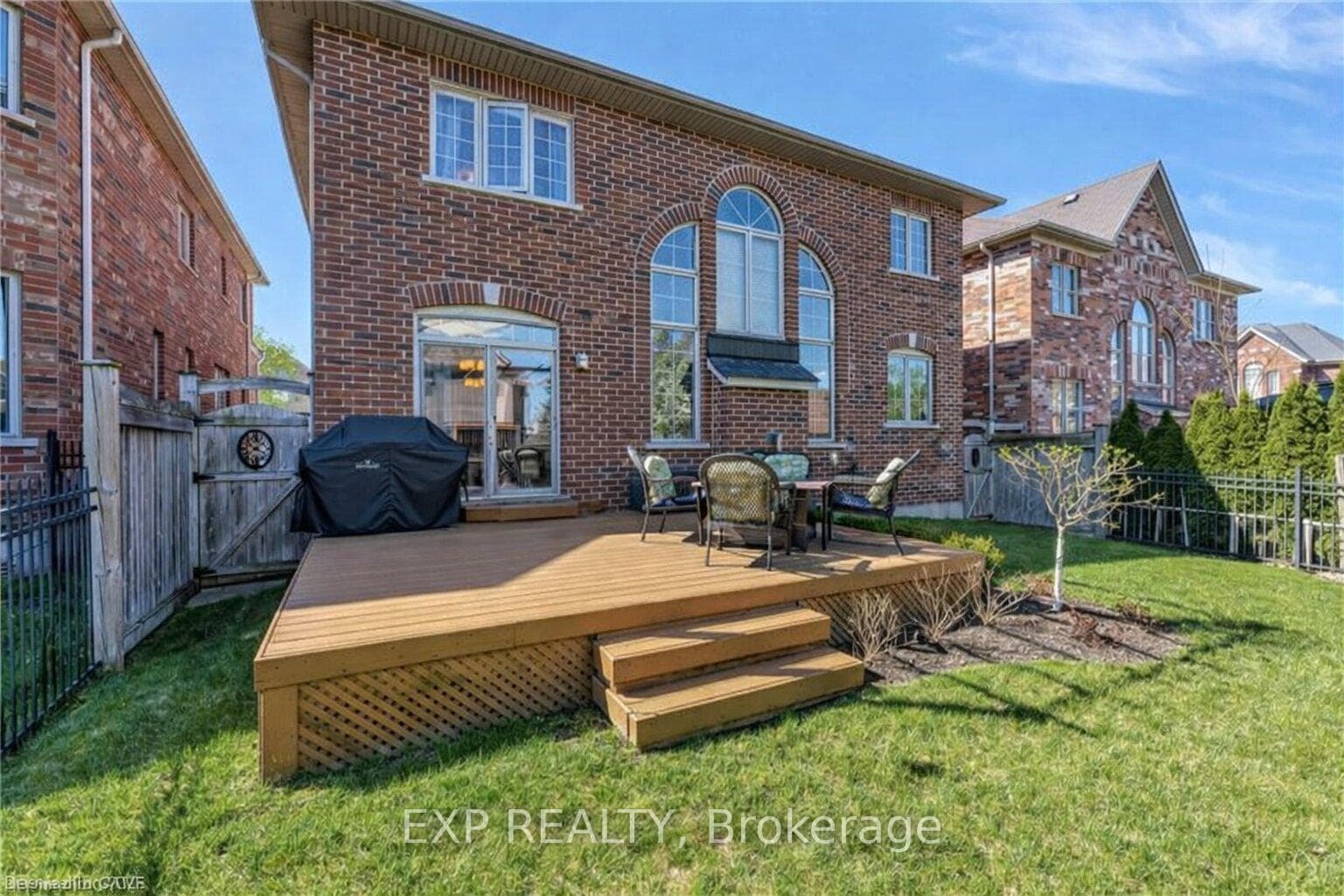 448 Rideau River Street photo 33