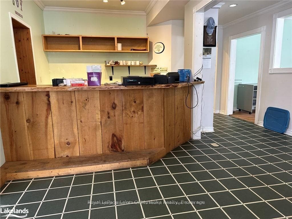 Main Floor Bar/Reception Area