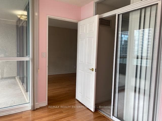 23 Hollywood Avenue Unit 2601 photo 15