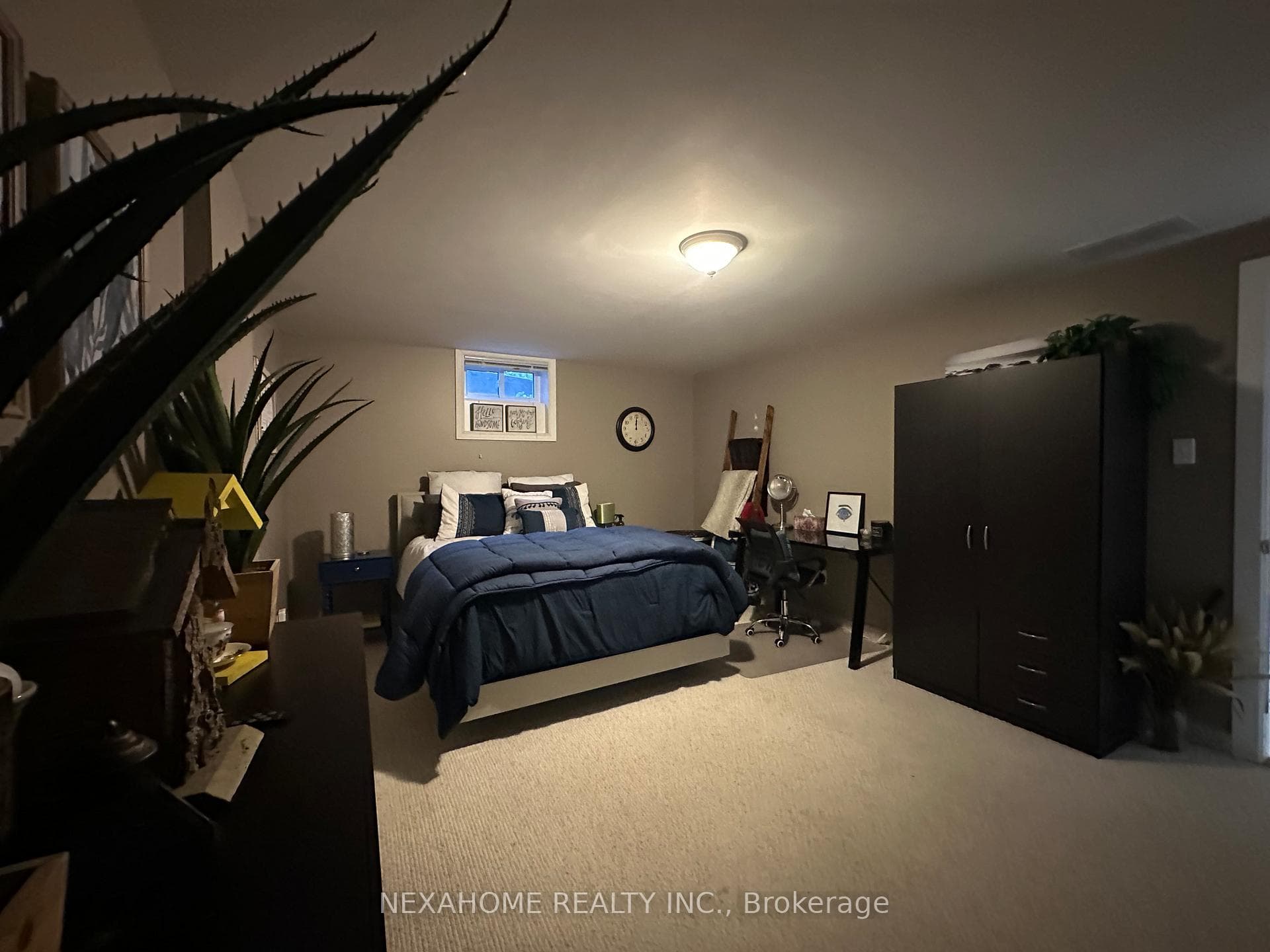 165 PINEBROOK Place photo 27