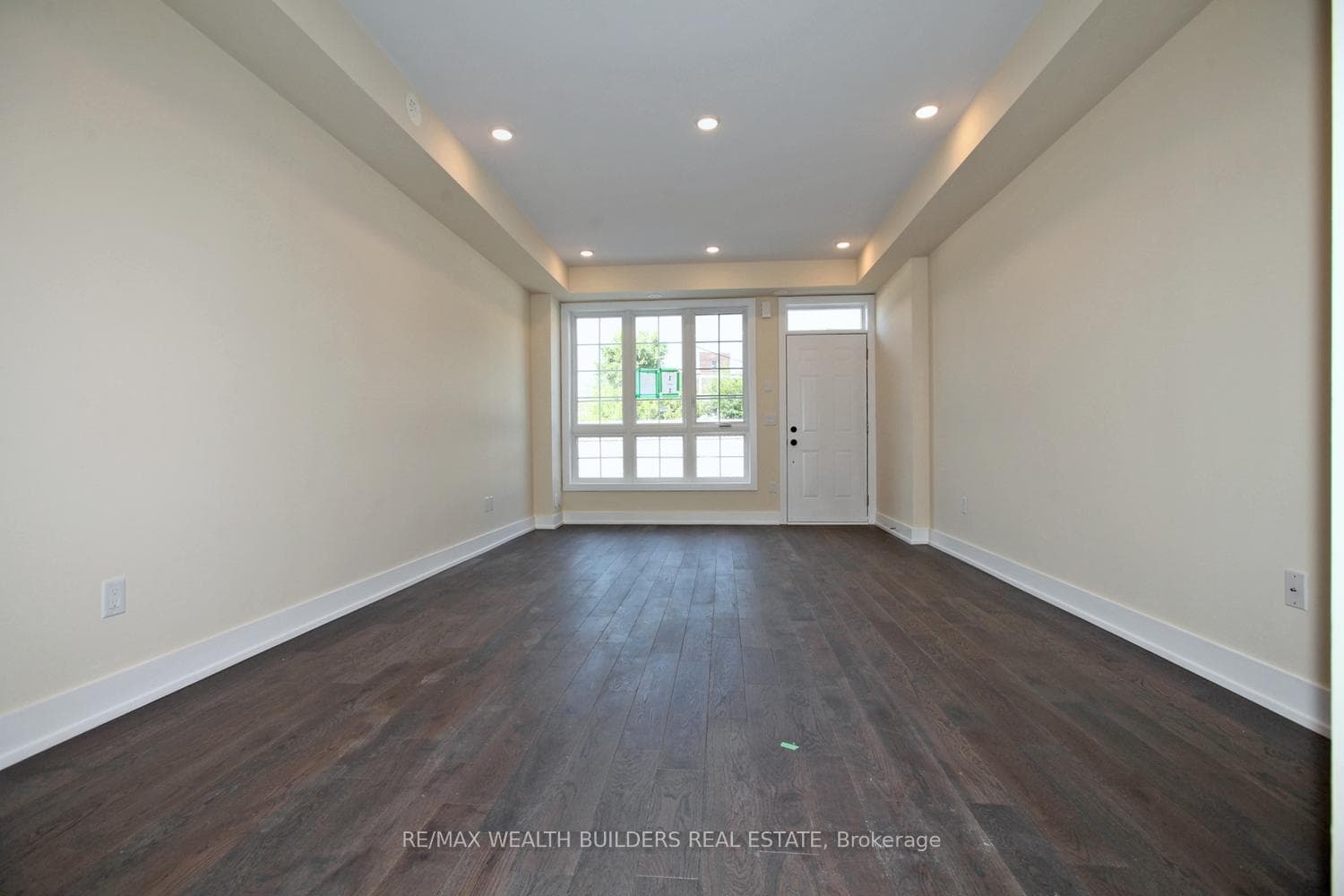 26 Ernest Avenue Unit 1 photo 4
