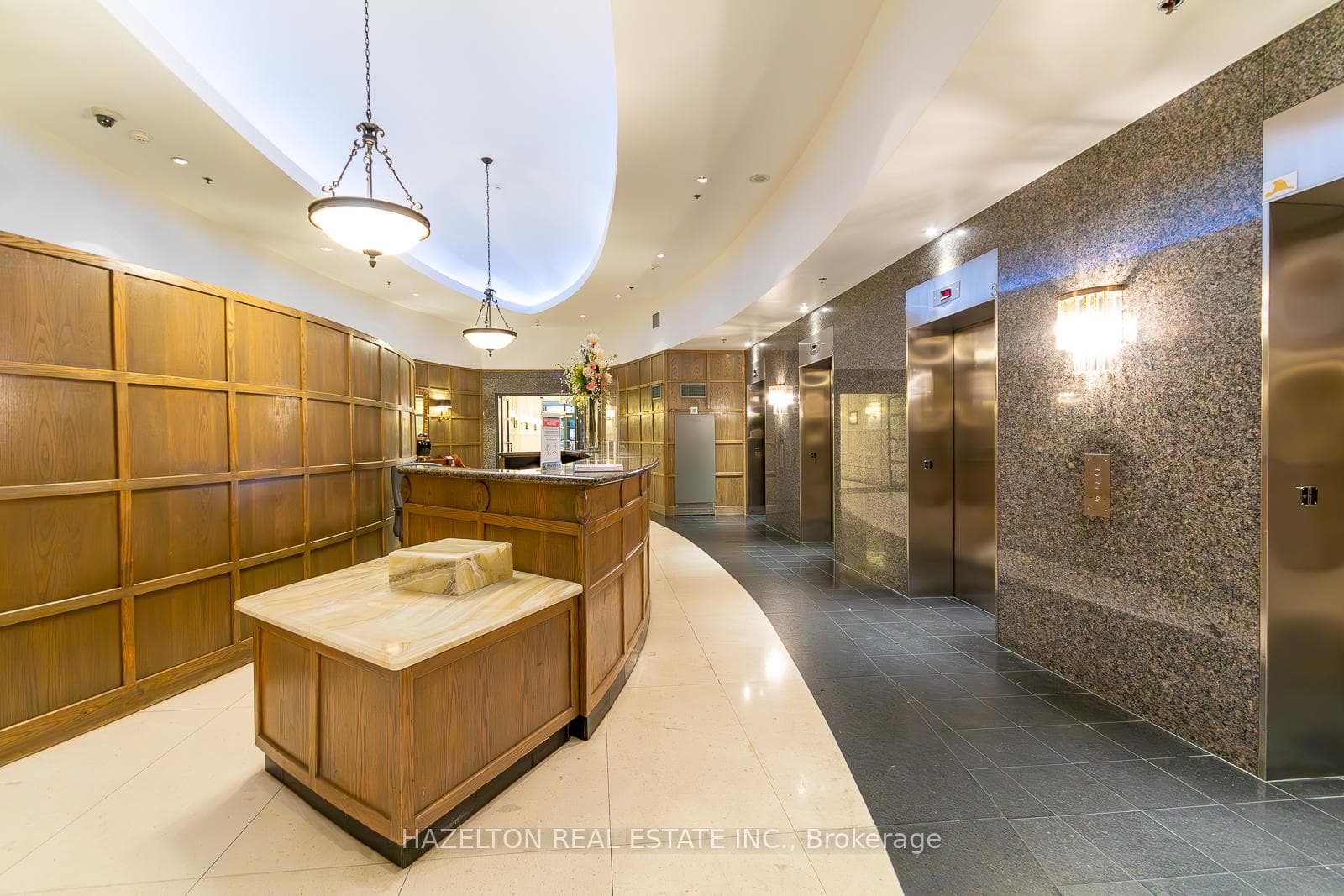 102 Bloor Street Unit PH6 photo 31