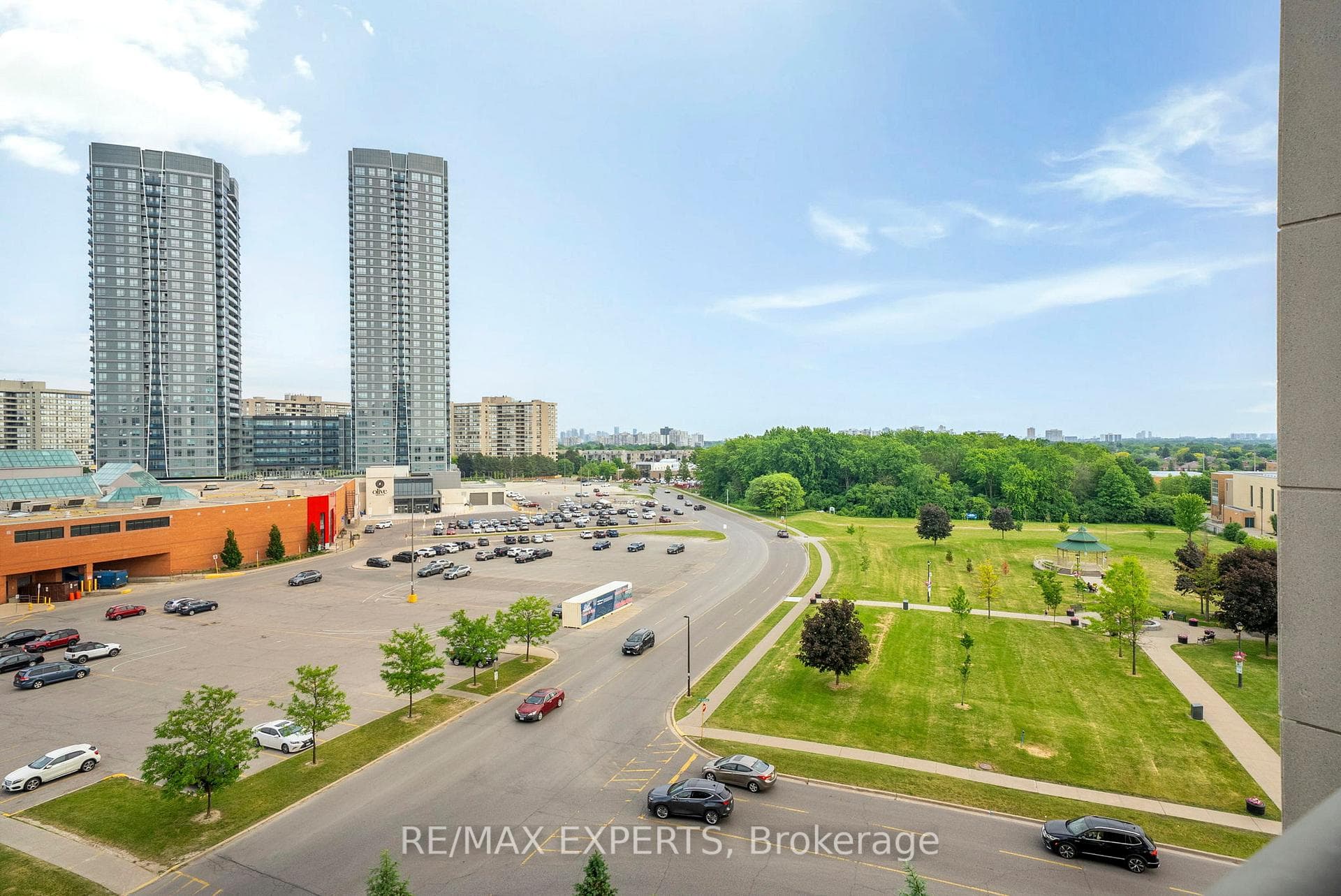 88 Promenade Circle Unit 704 photo 24