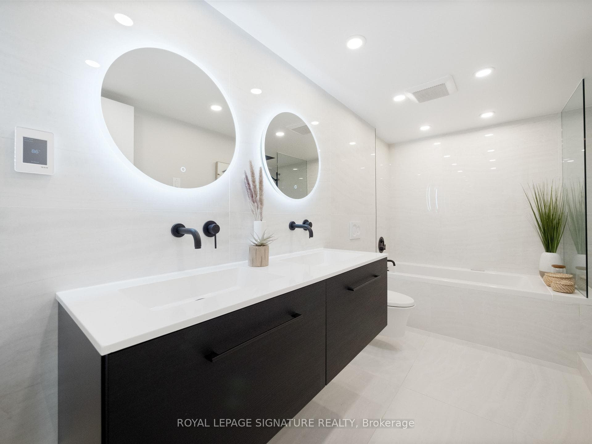 533 Richmond Street Unit PH2 photo 26