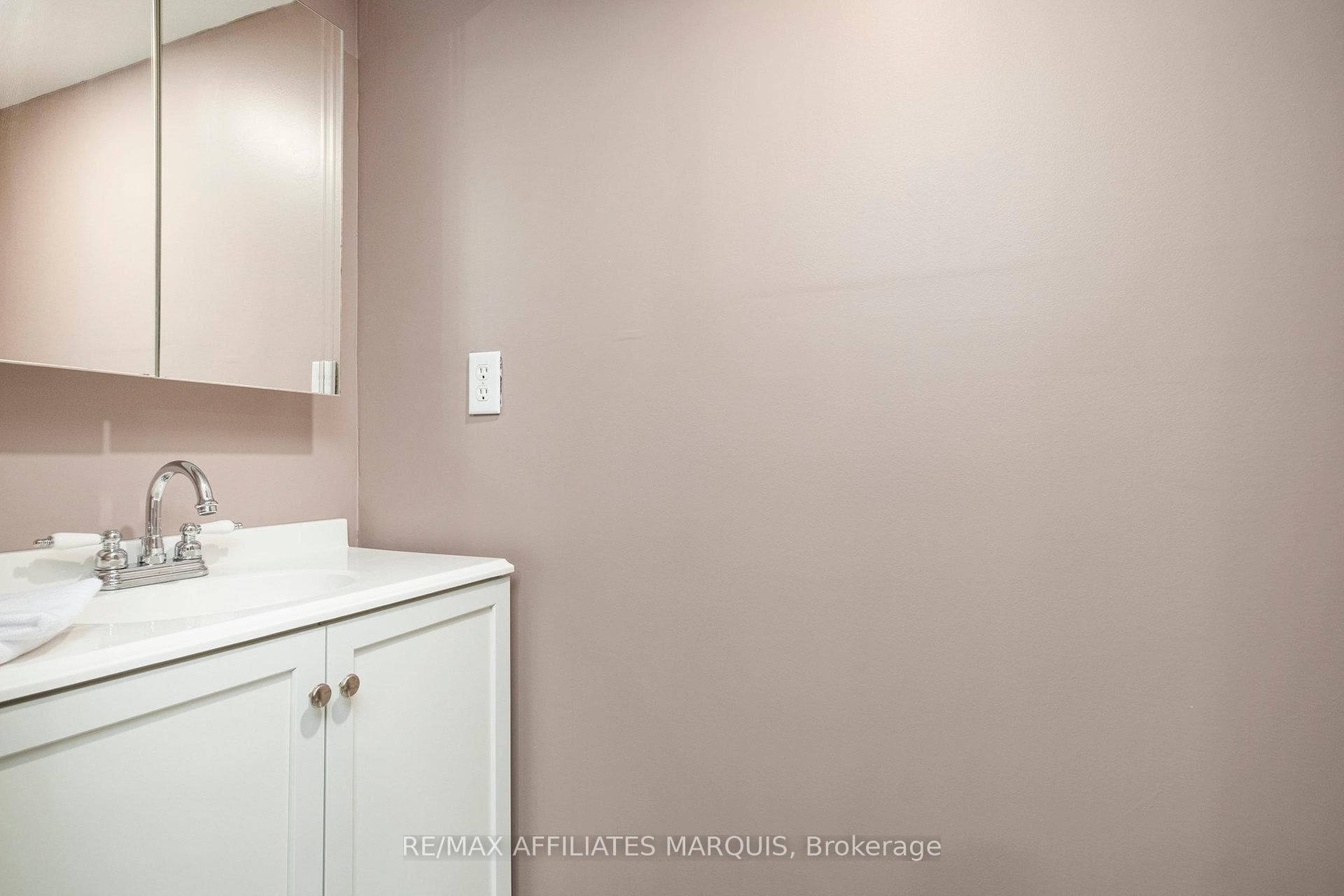 47 Gladstone Avenue photo 9