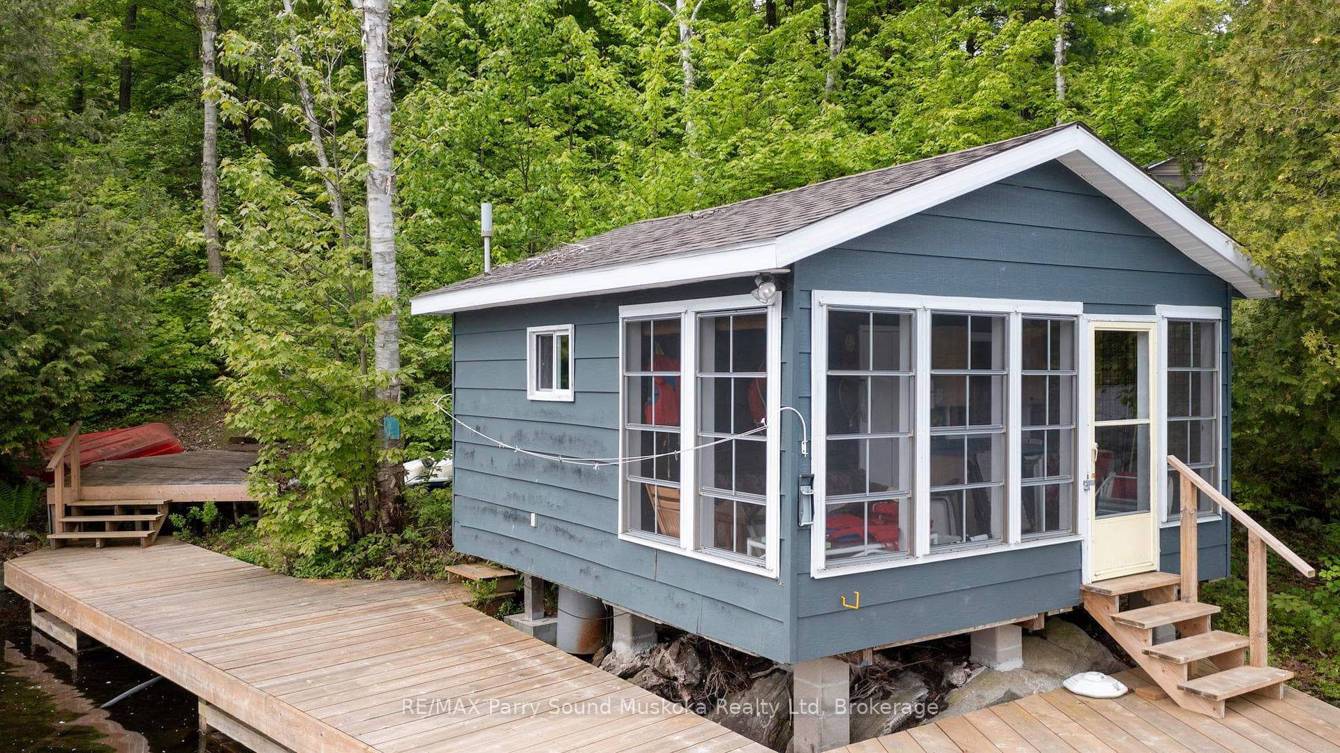 Lakeside bunkie