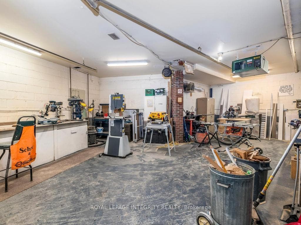 Hobby room