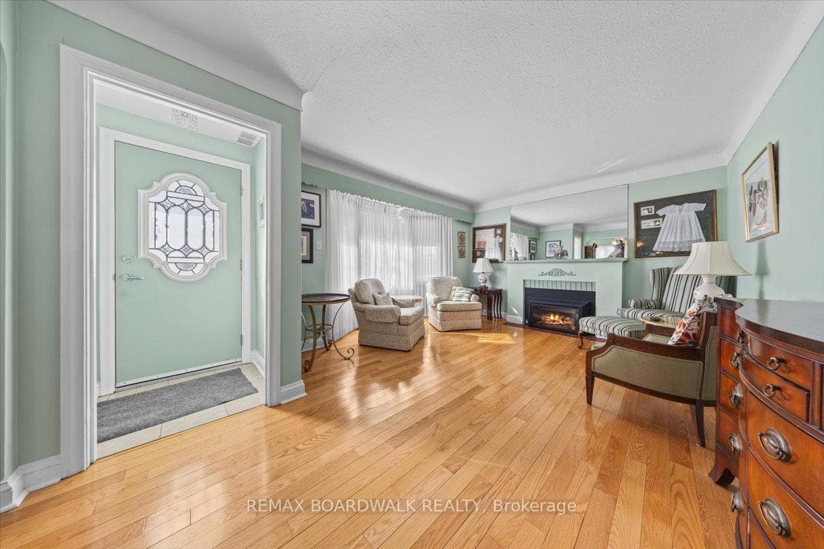 961 Kingsmere Avenue photo 6