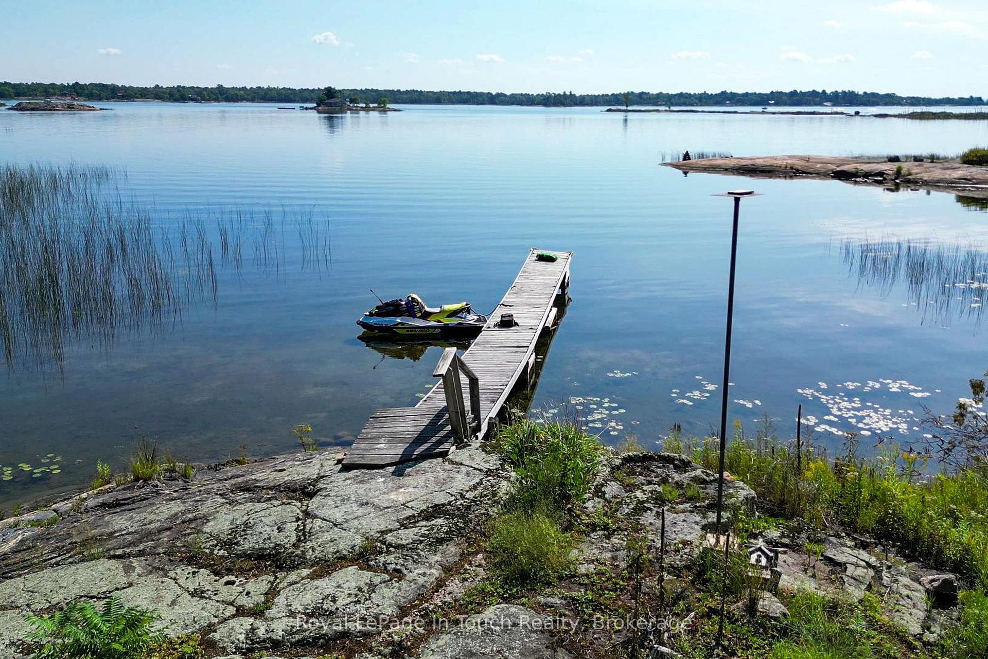 2 Island 1110 N/A photo 8