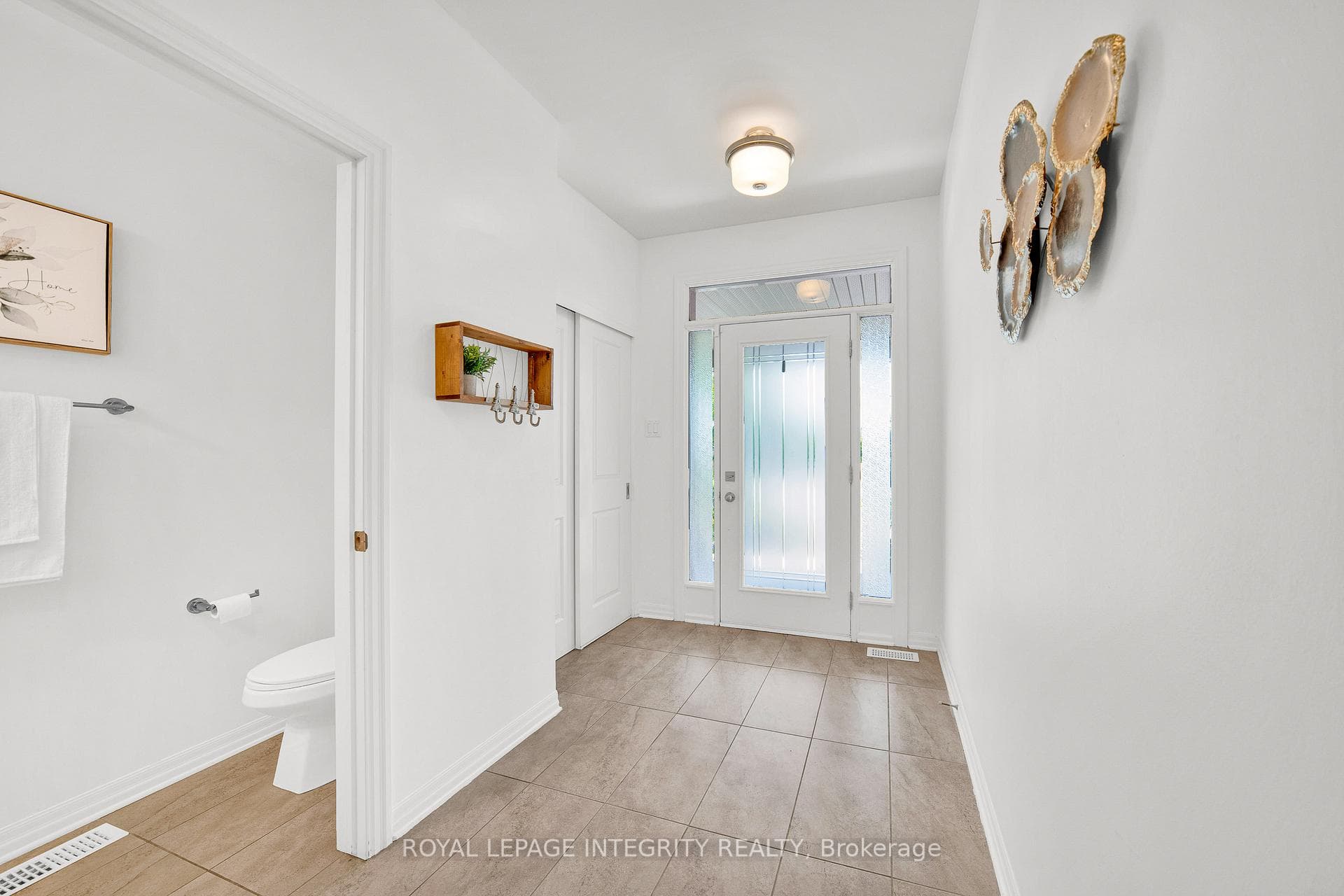 114 Hawkeswood Drive photo 3