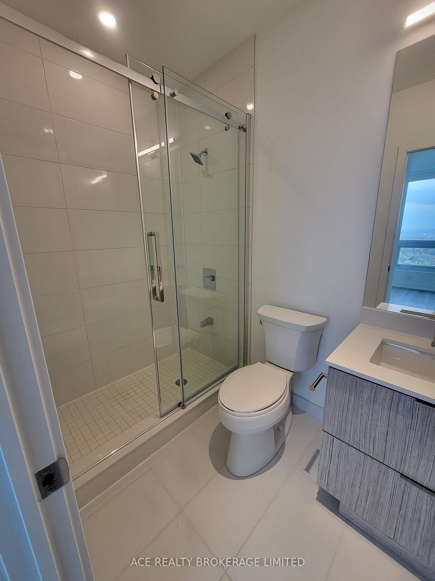 395 Bloor Street Unit 4504 photo 7