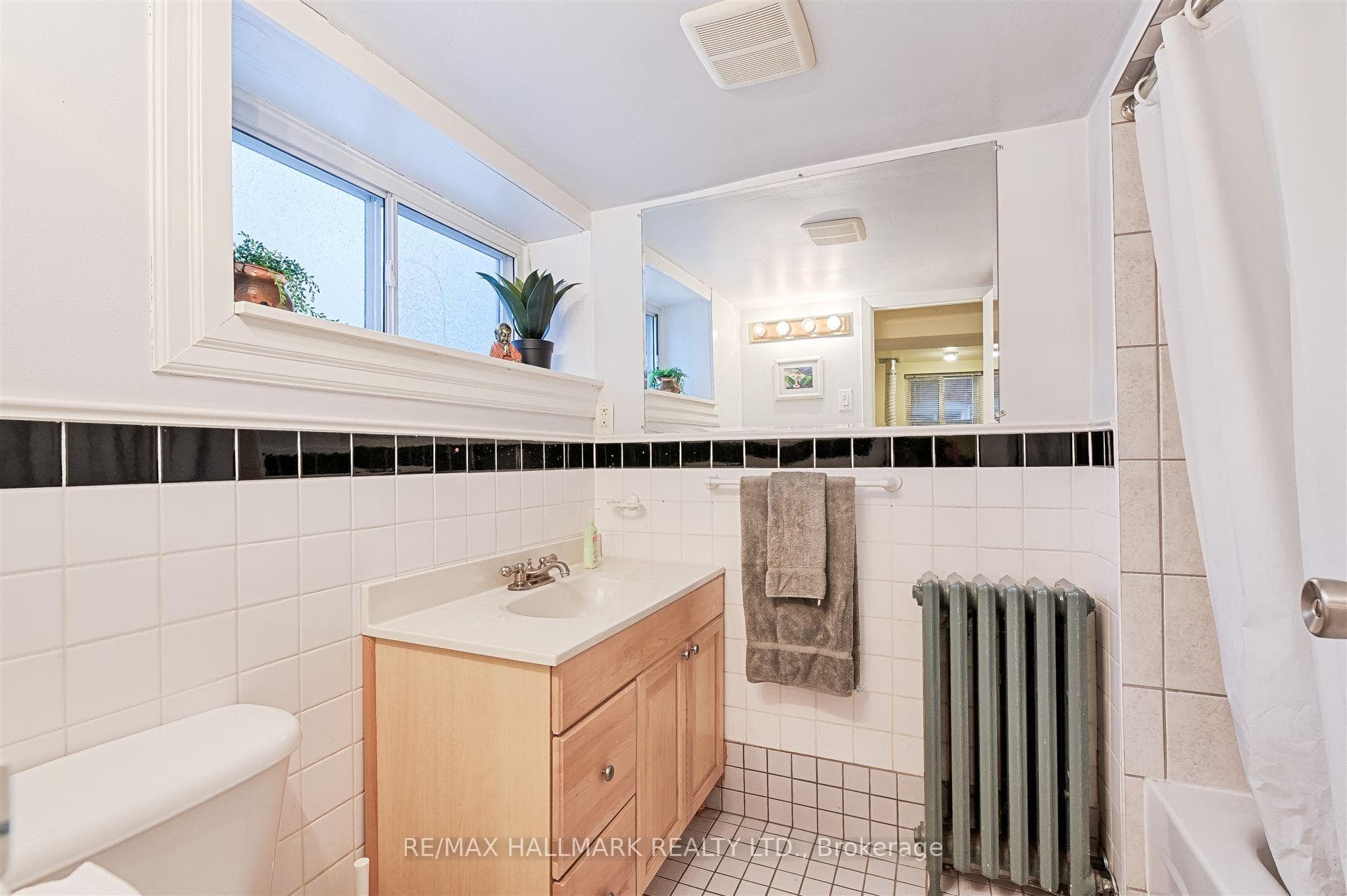 252 Winona Drive photo 36