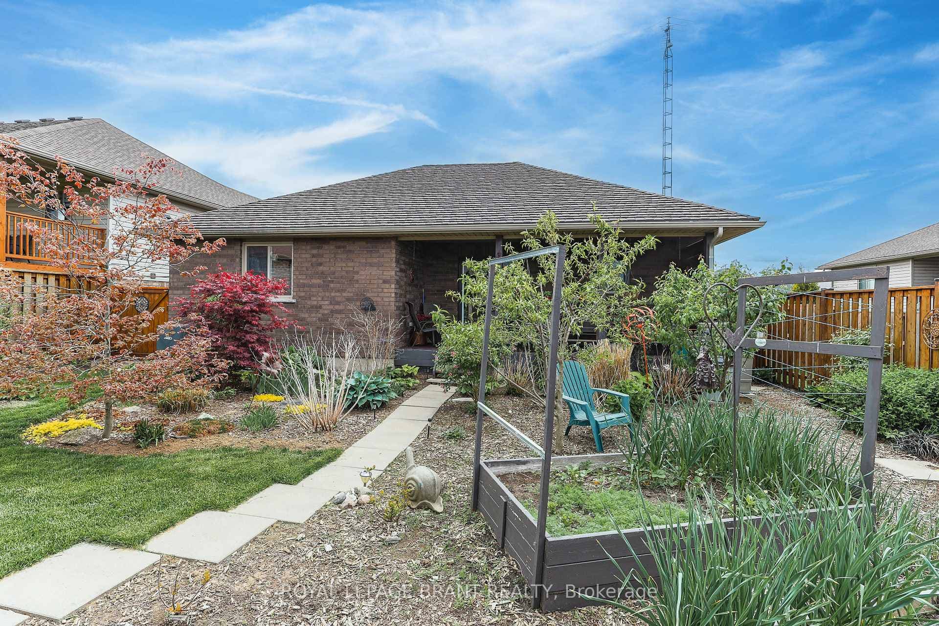 256 Donly Drive photo 39
