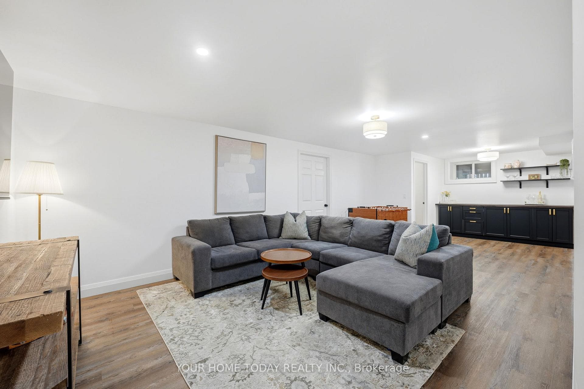 4925 Trafalgar Road photo 33