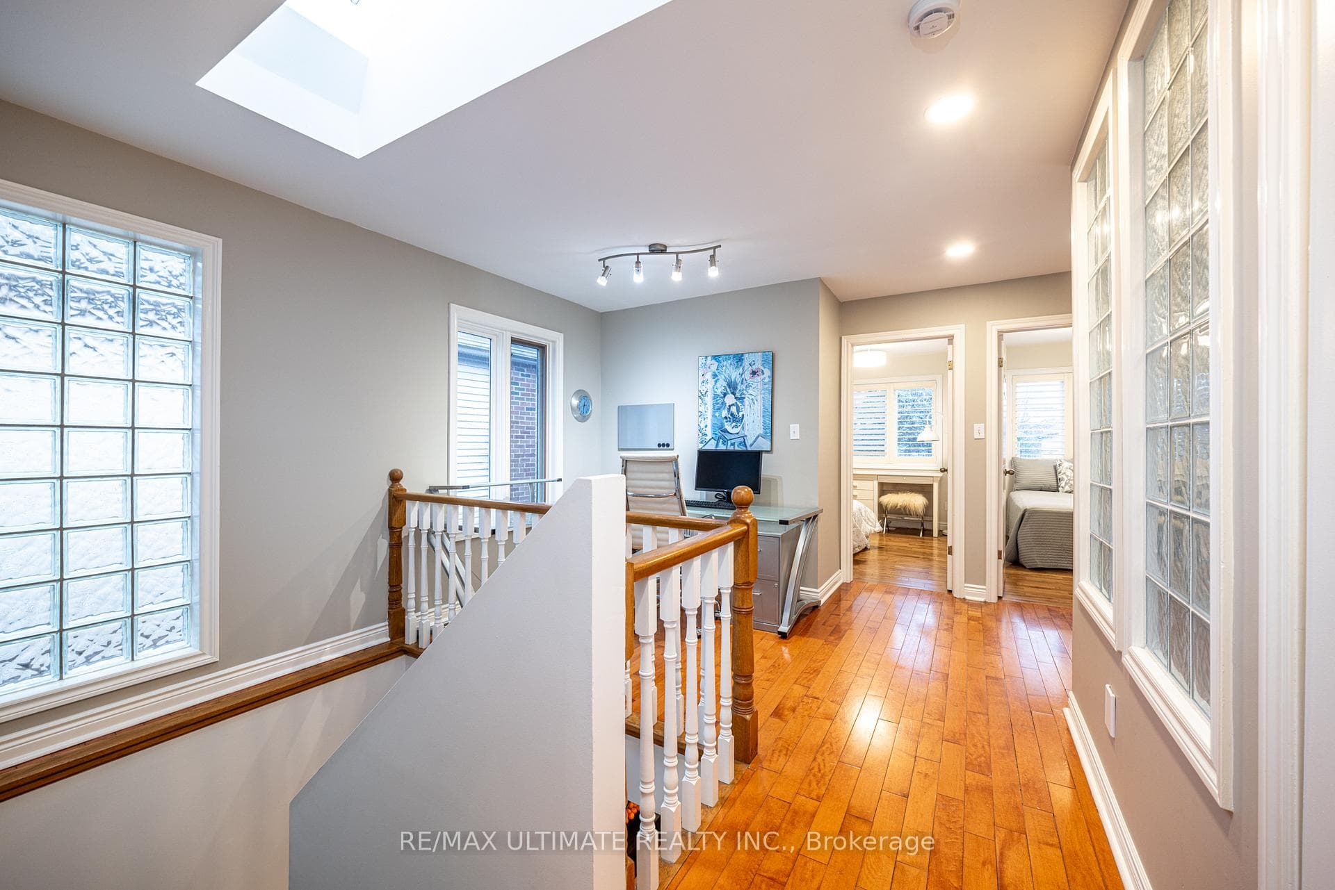 156 Glenvale Boulevard photo 27