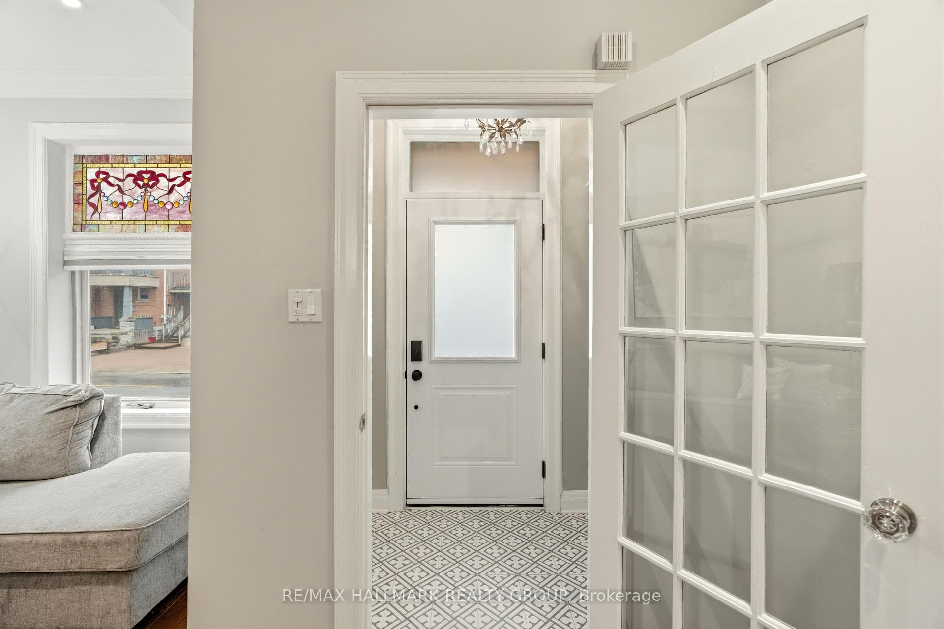 417 Daly Avenue photo 3
