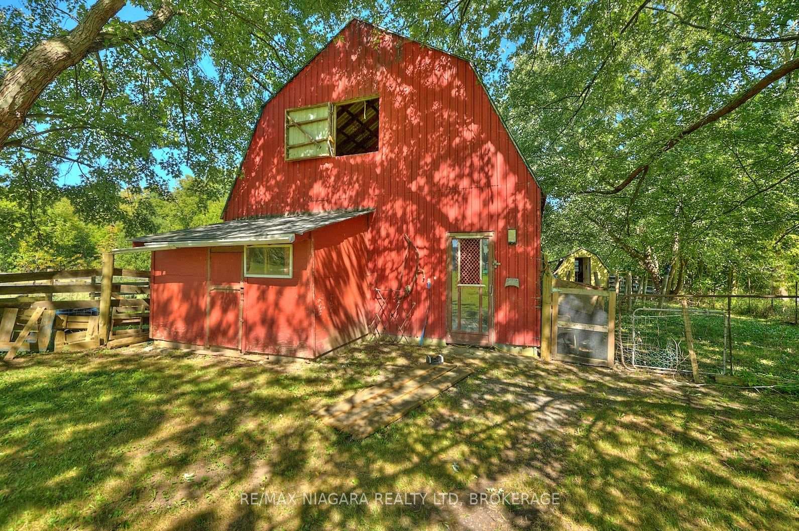 40252 FORKS Road photo 5
