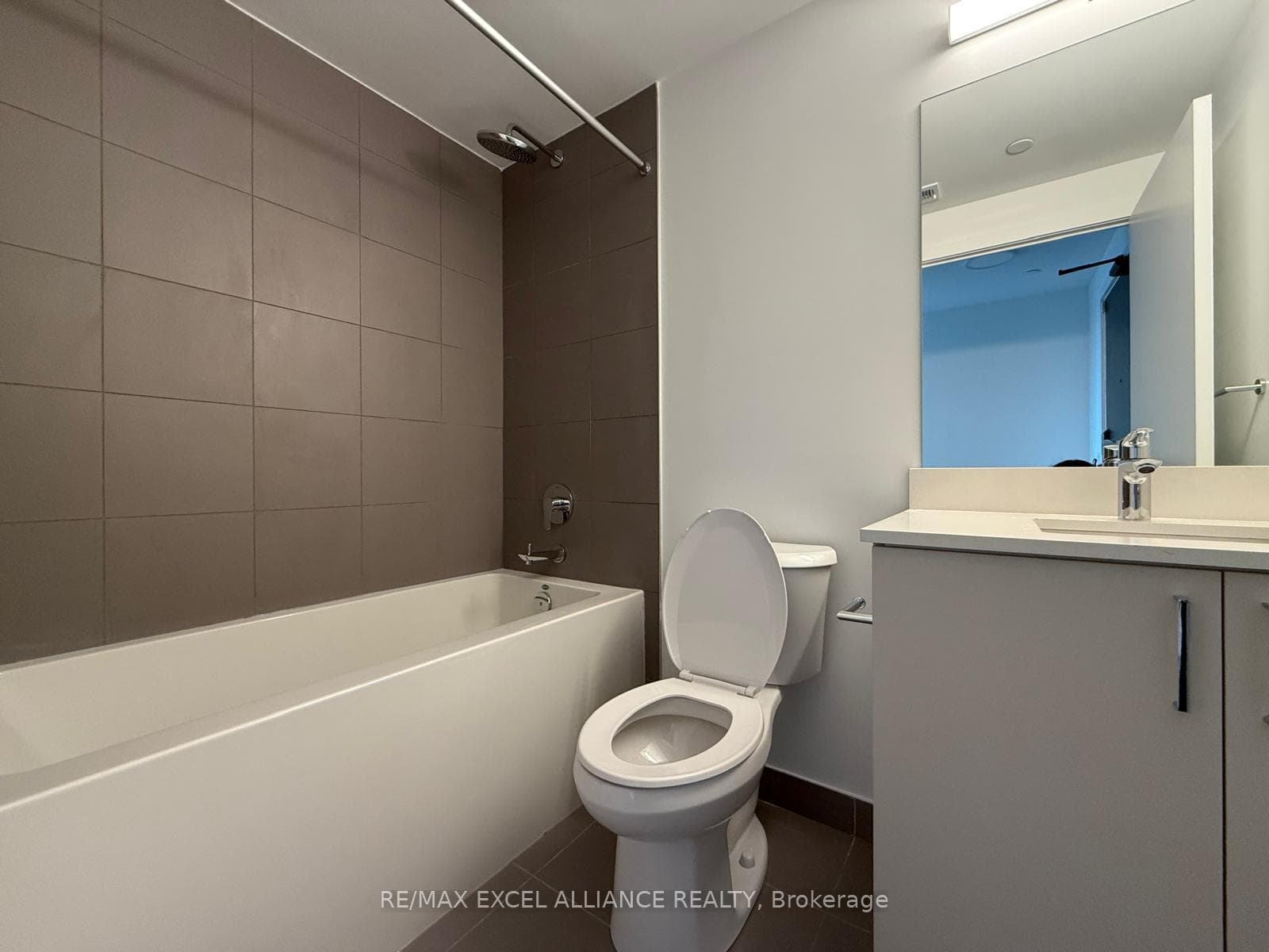 1005 Dundas Street Unit 626 photo 15