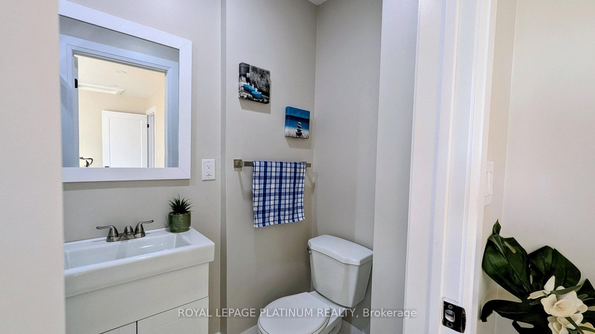 33 Greene Drive photo 26
