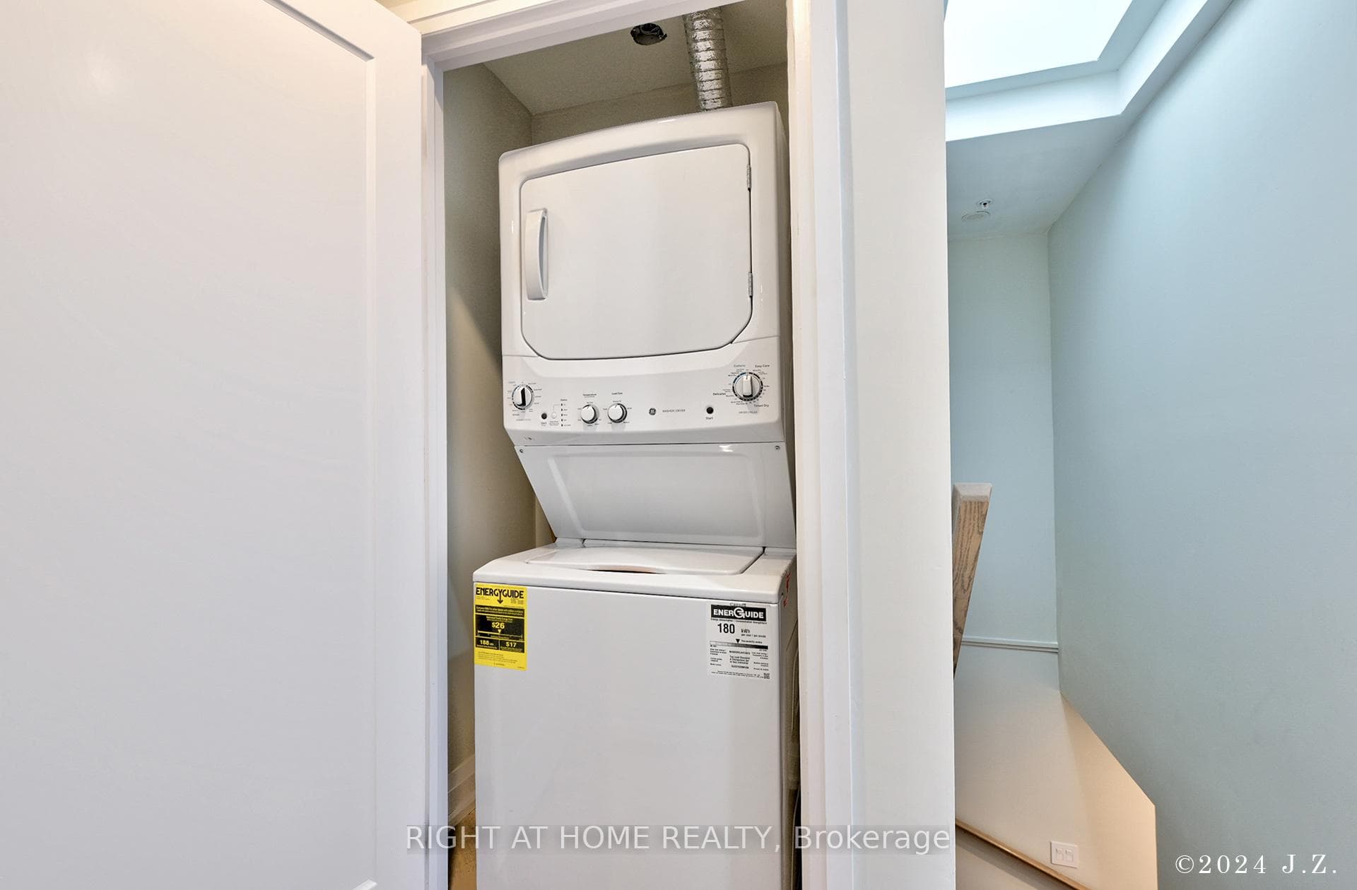 153 Macdonell Avenue Unit Laneway photo 17