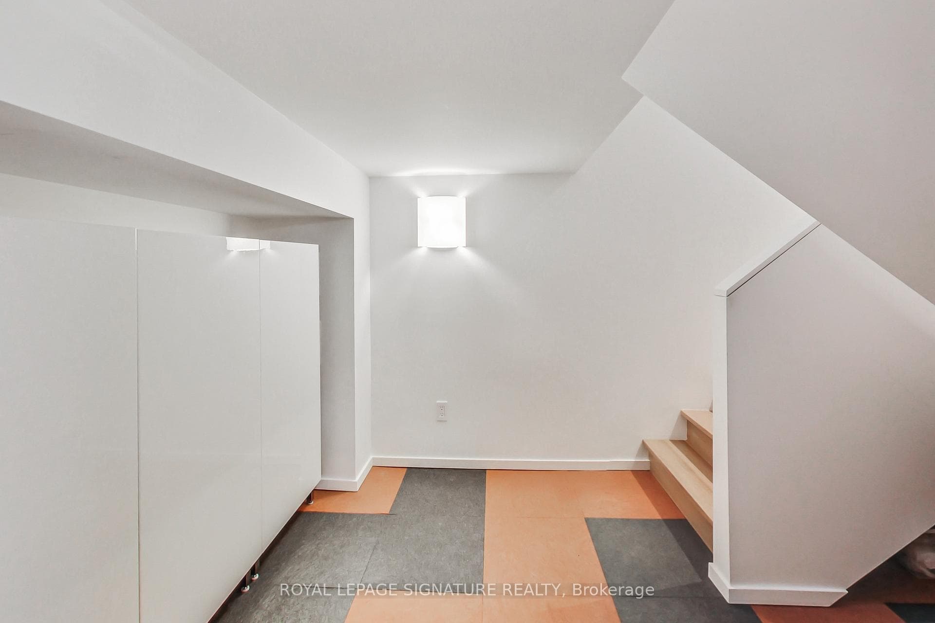 103 Essex Street photo 24