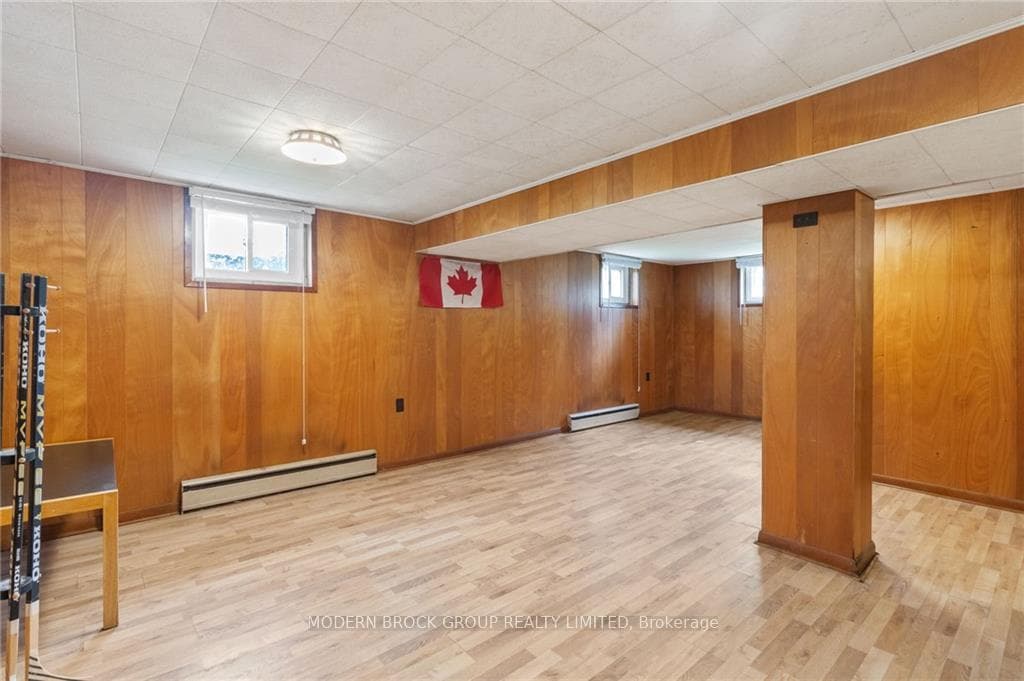 184 FERGUSON Drive photo 17