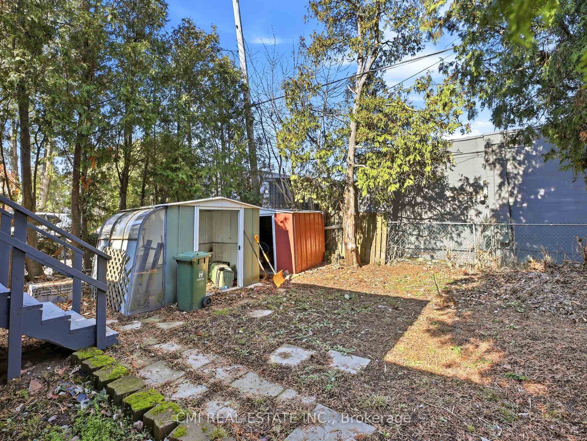 86 Adair Avenue photo 25
