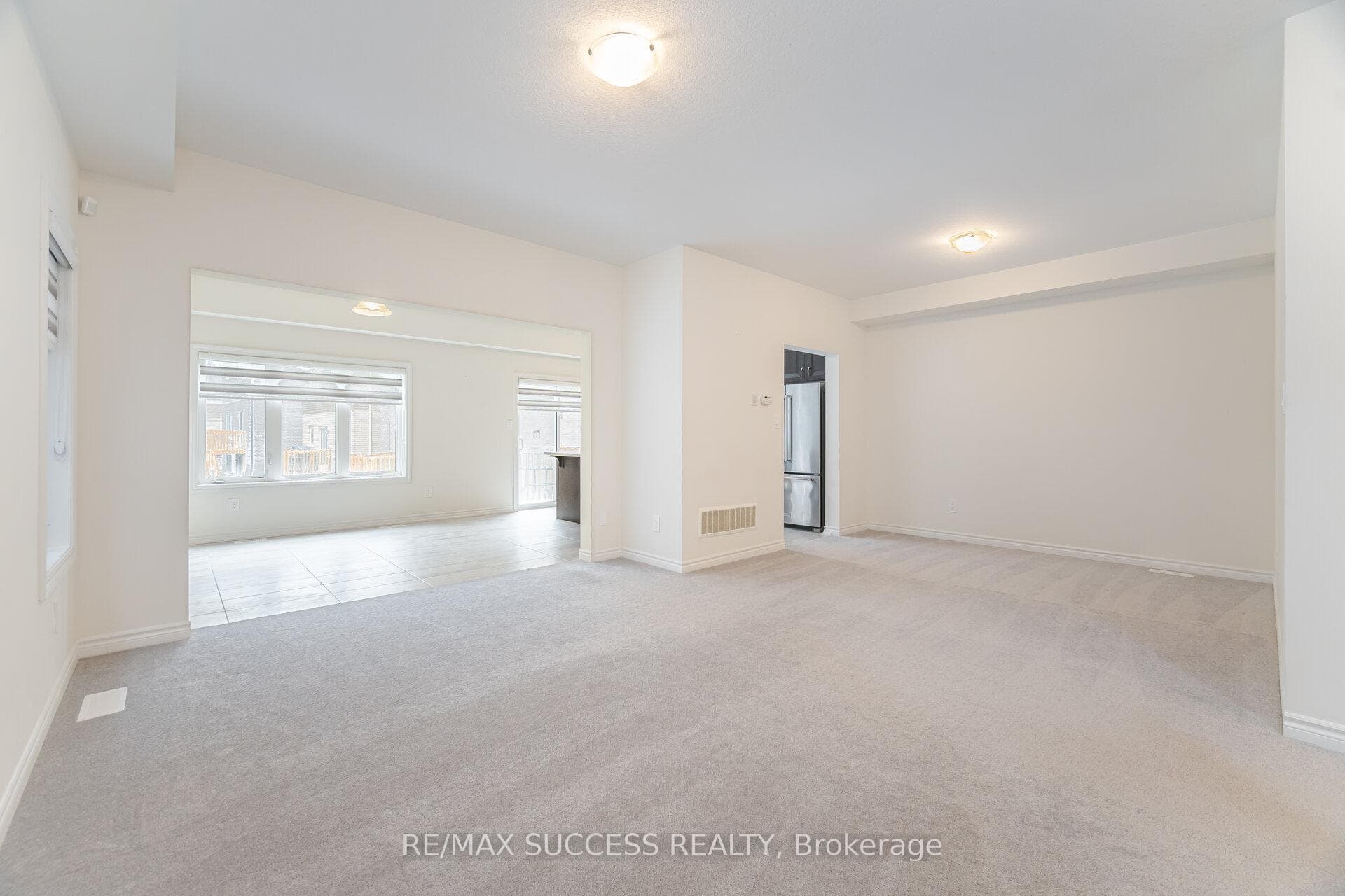 32 George Brier Drive photo 8