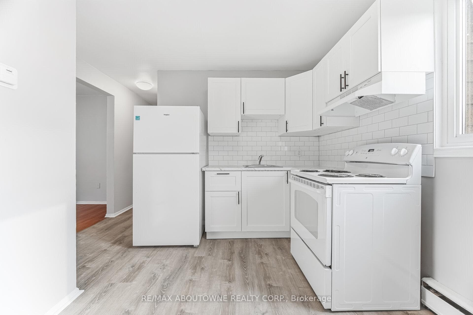 2320 Hixon Street Unit 4 photo 12