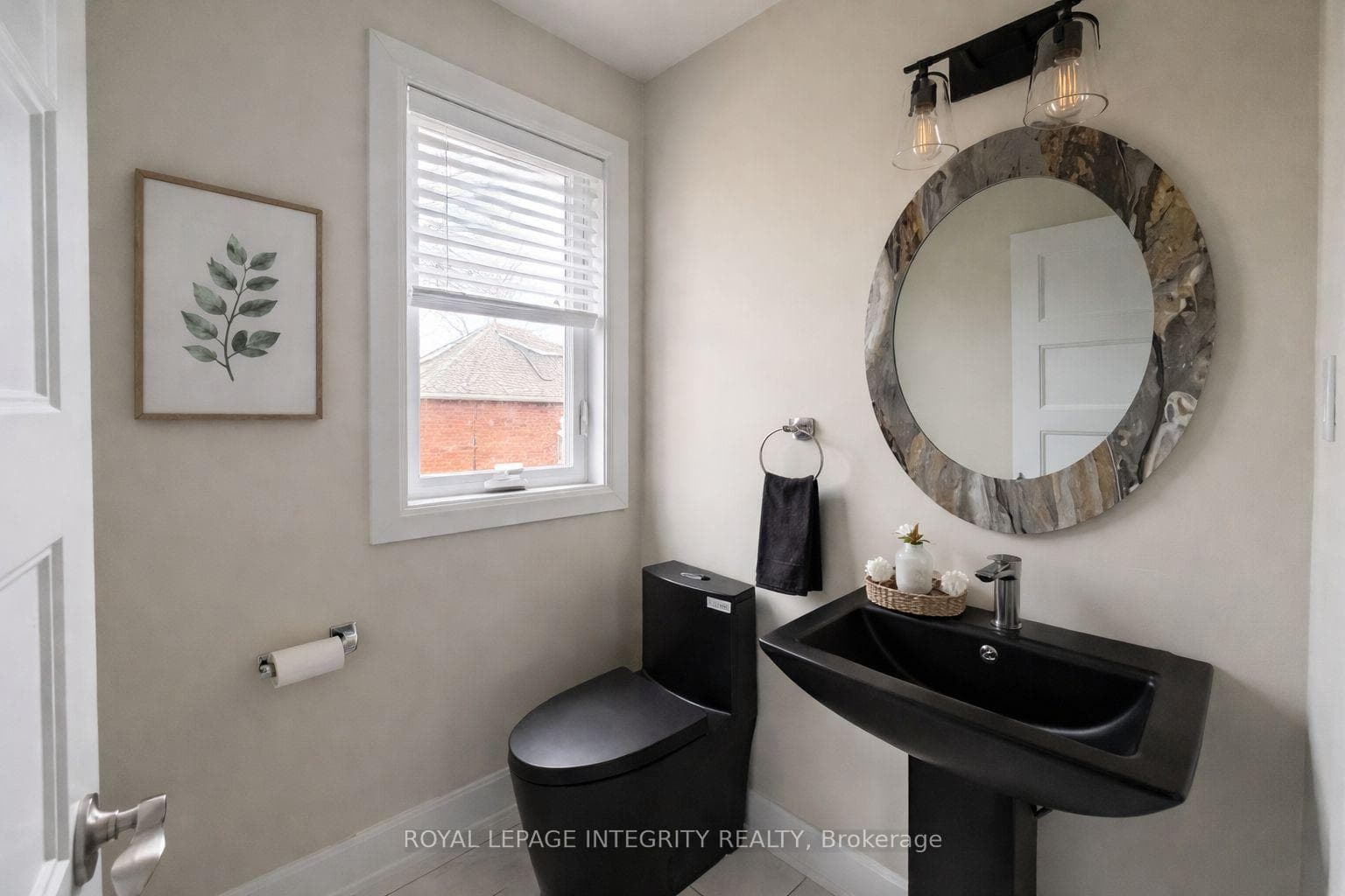 9 Gwynne Avenue Unit A photo 13