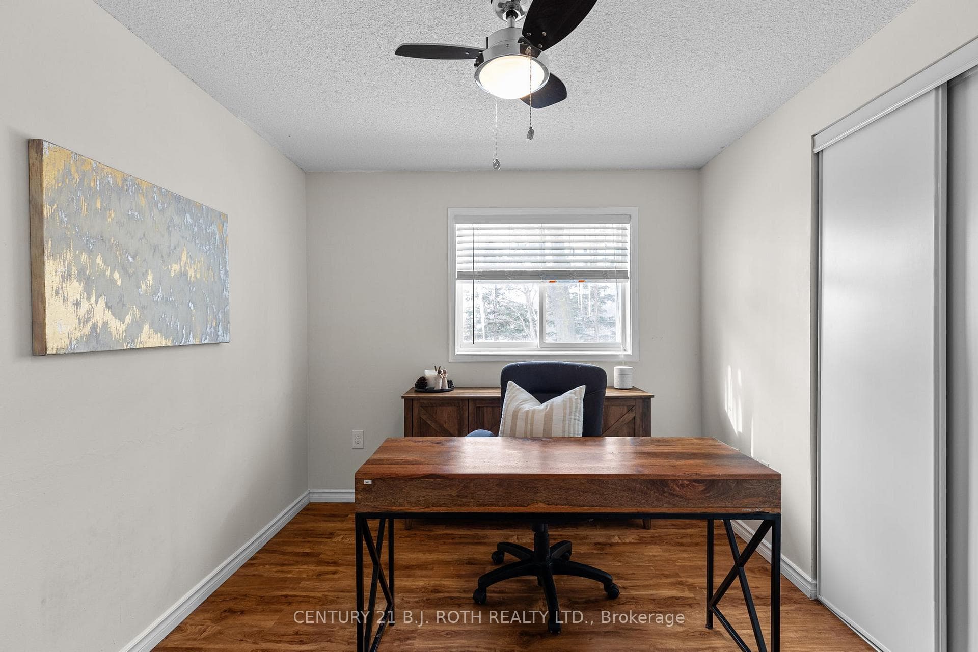 38 KENWELL Crescent Unit 2 photo 17