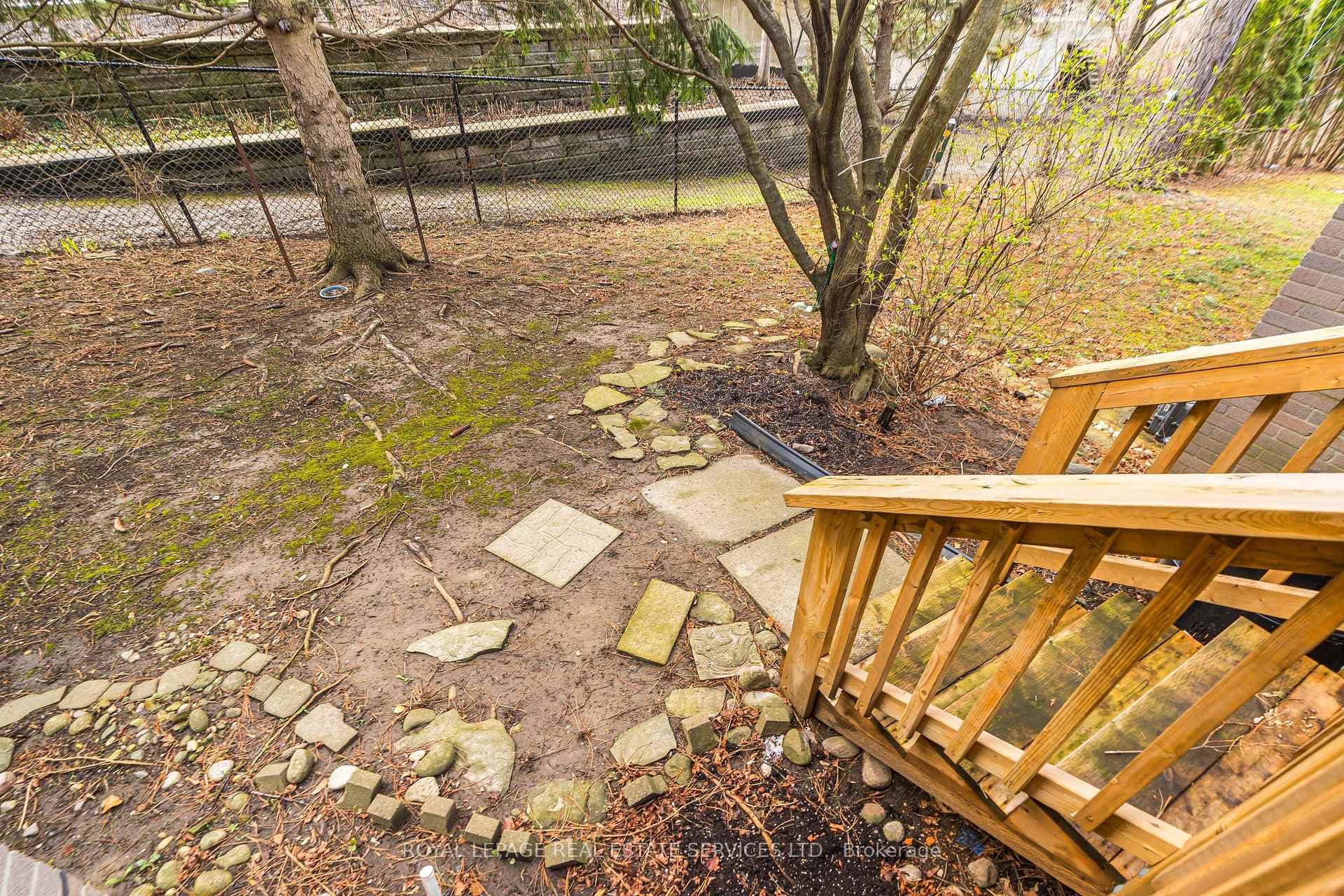 Rustic Privacy!