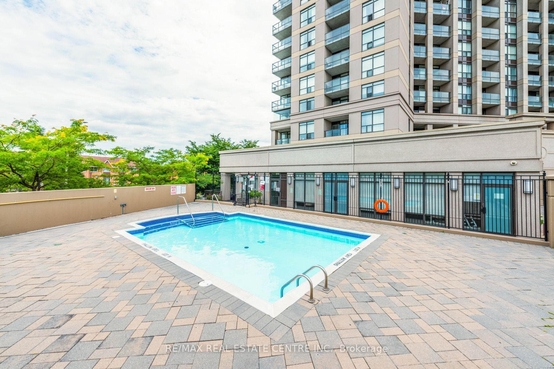 220 Forum Drive Unit 1313 photo 35