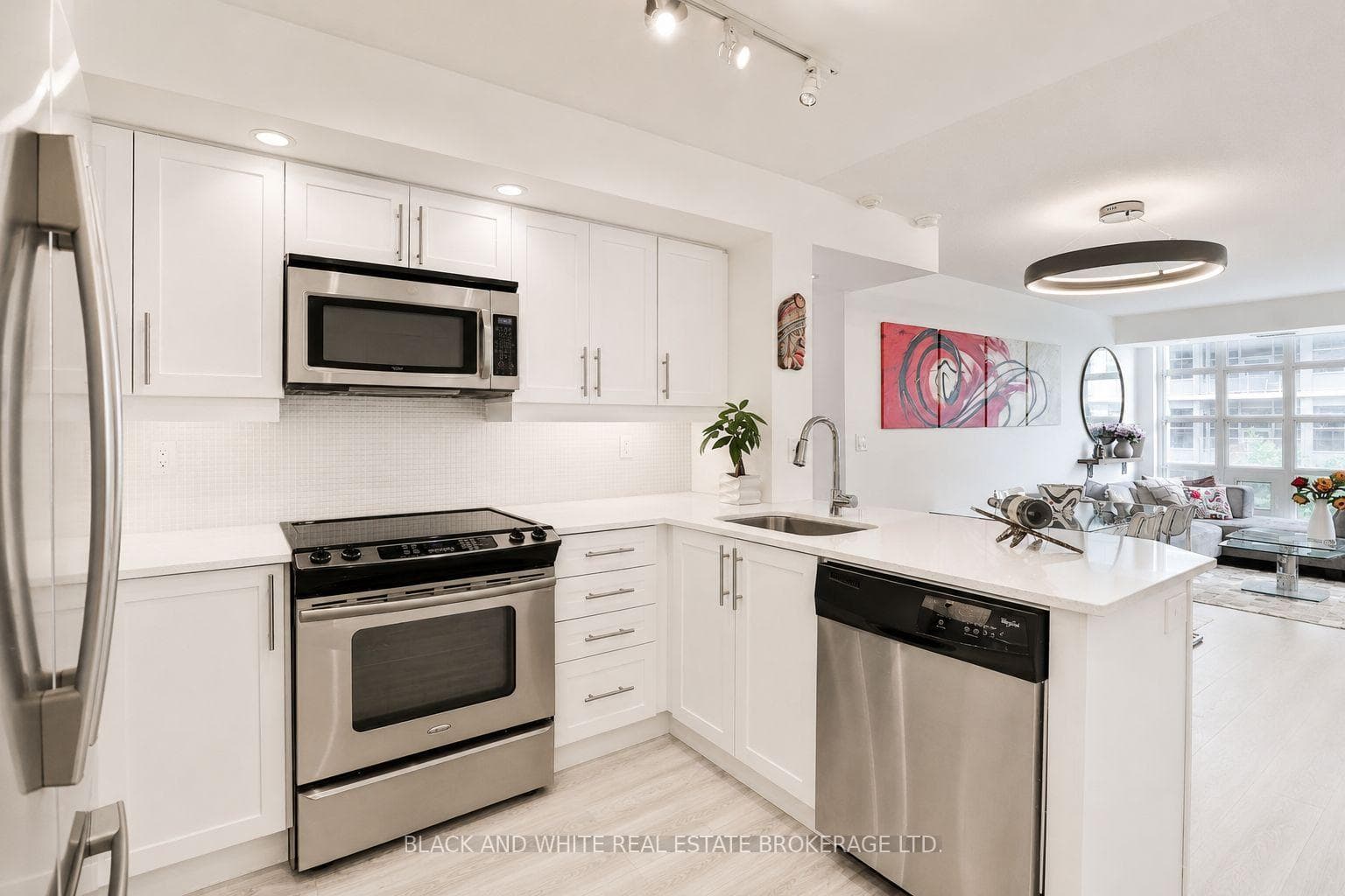 65 East Liberty Street Unit 401 photo 8
