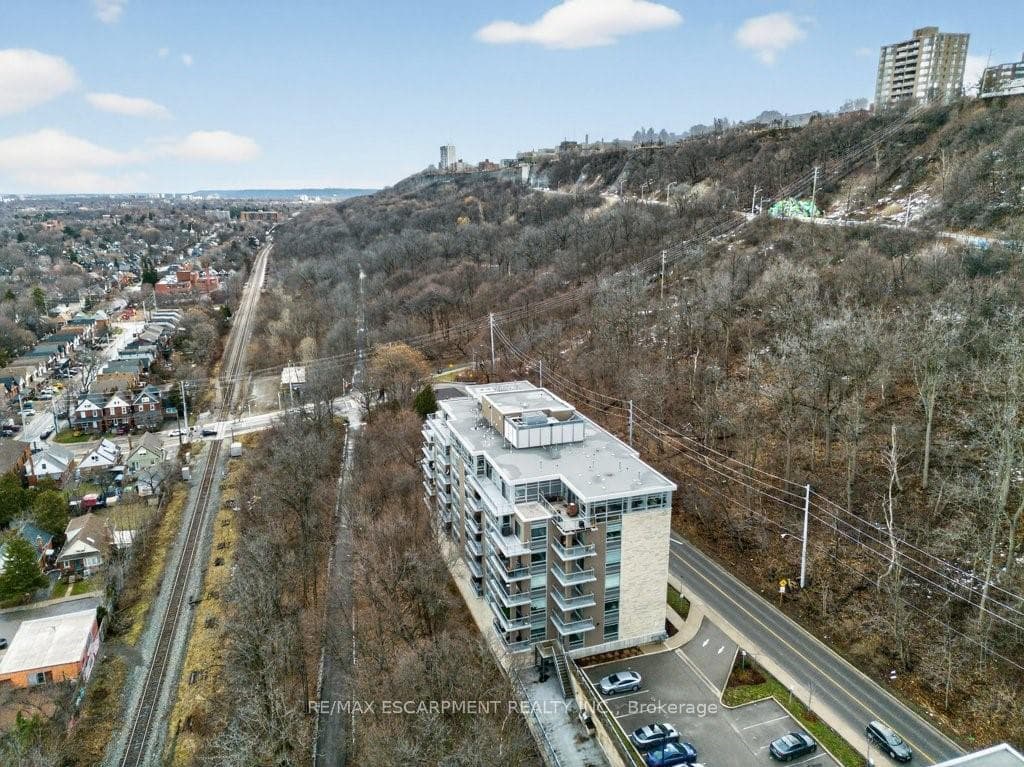 479 Charlton Avenue Unit 209 photo 47