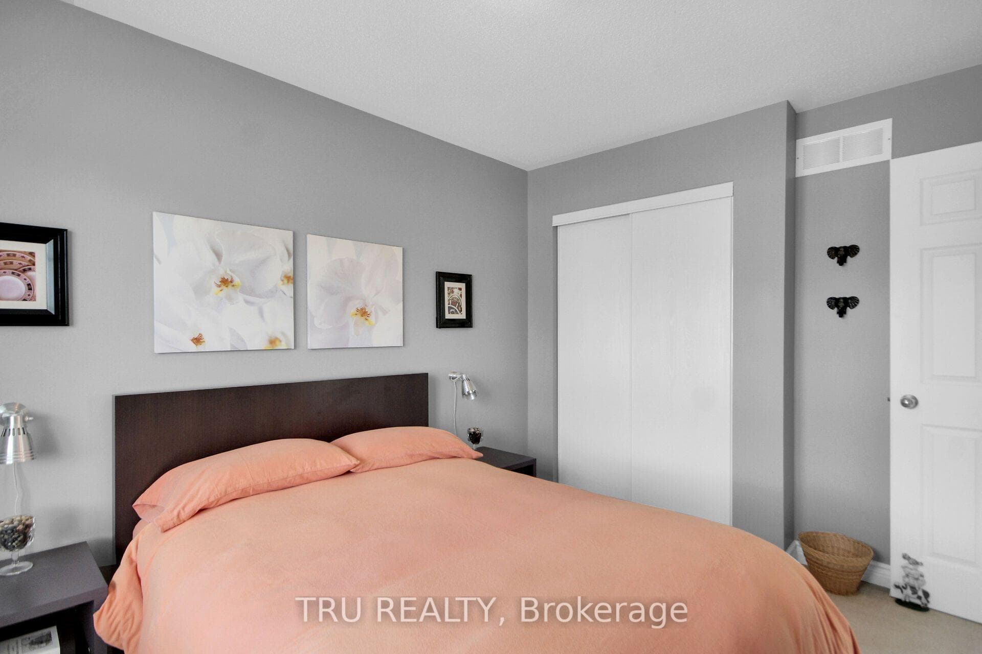 109 Braddock Private photo 28