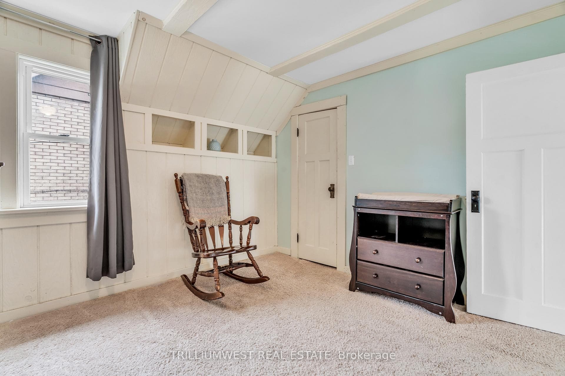 15 Stirling Avenue photo 19