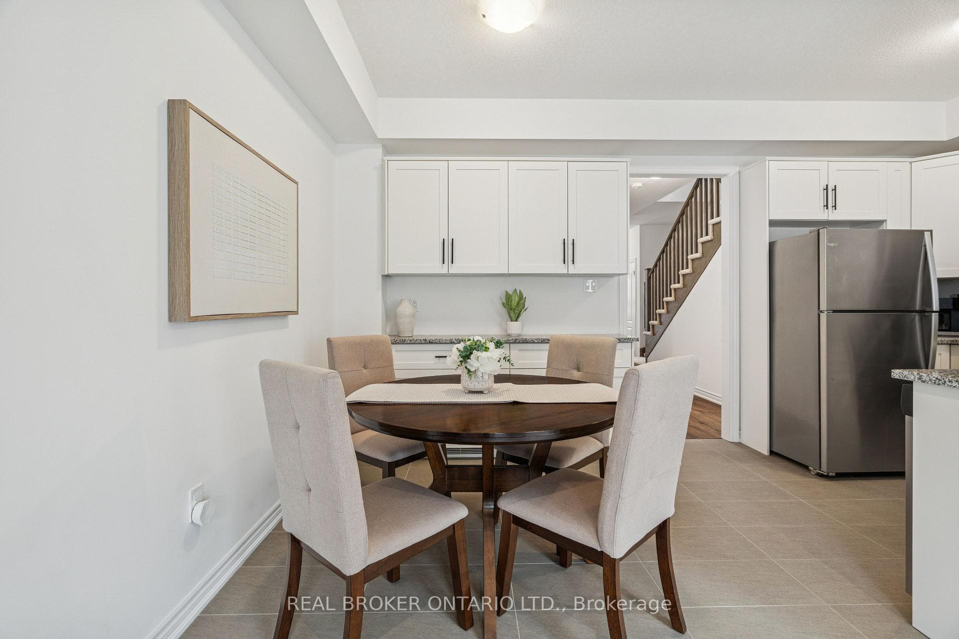 9 Elsegood Drive photo 14