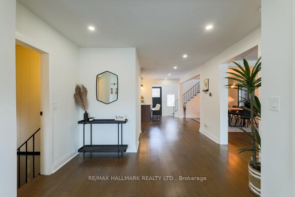166 Highview Avenue photo 4