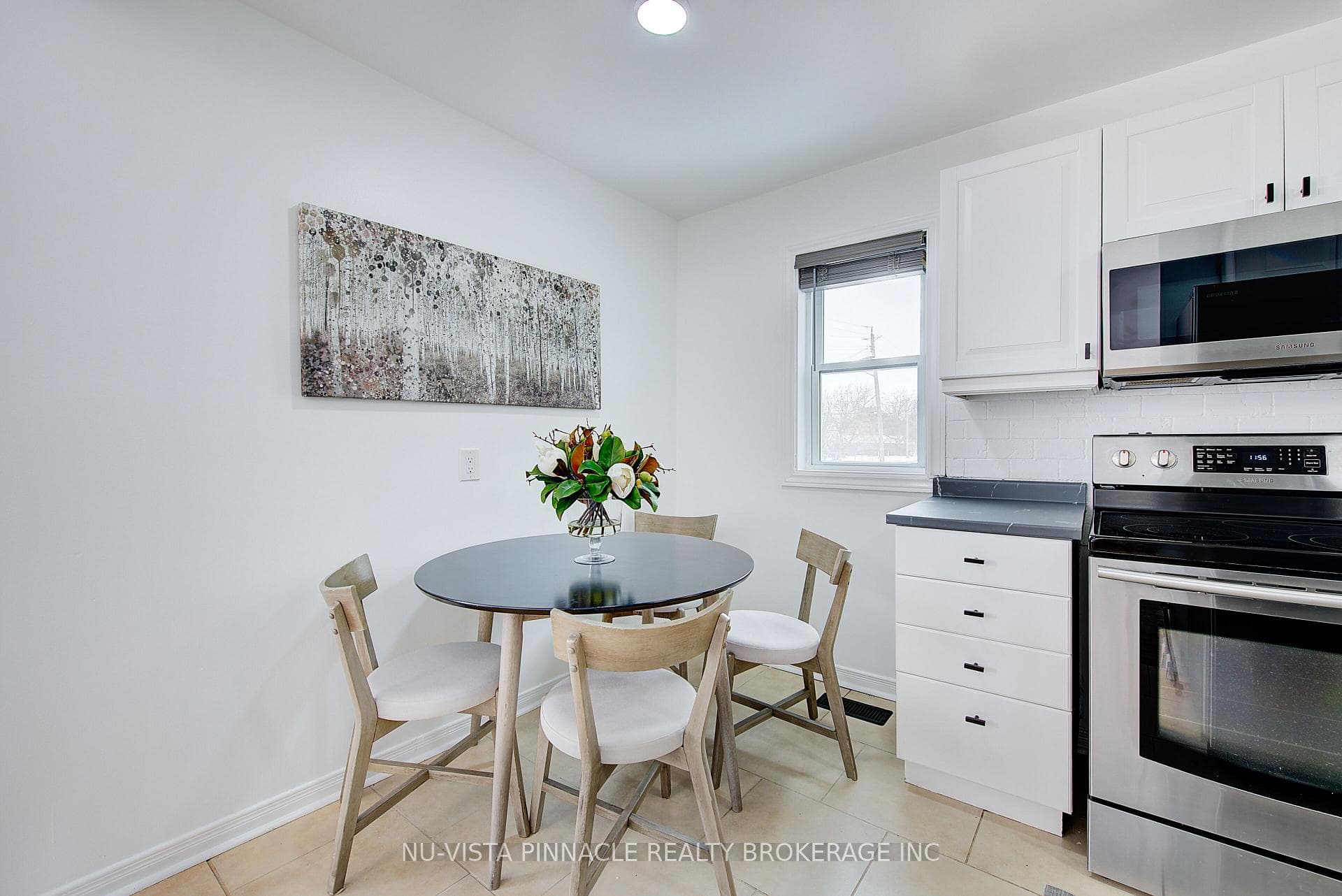 1243 Landor Street photo 7