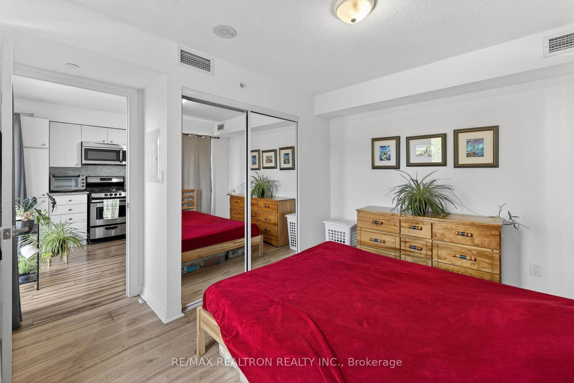 275 Yorkland Road Unit 209 photo 15