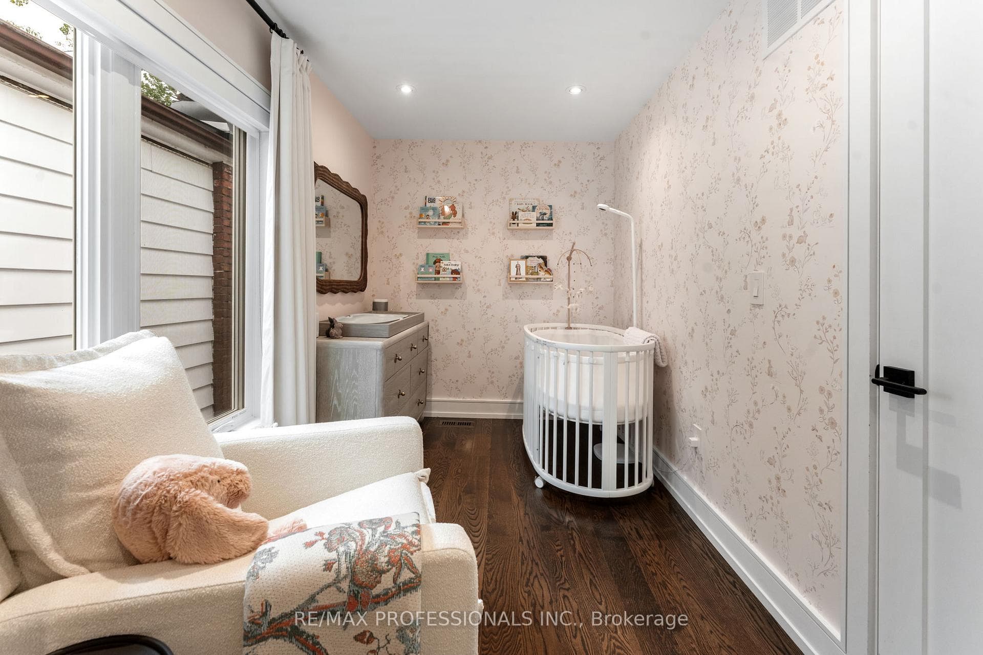 12 Mayfield Avenue photo 24